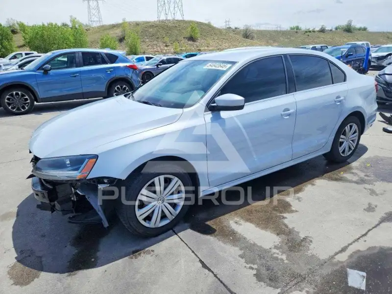 2017 Volkswagen Jetta фото