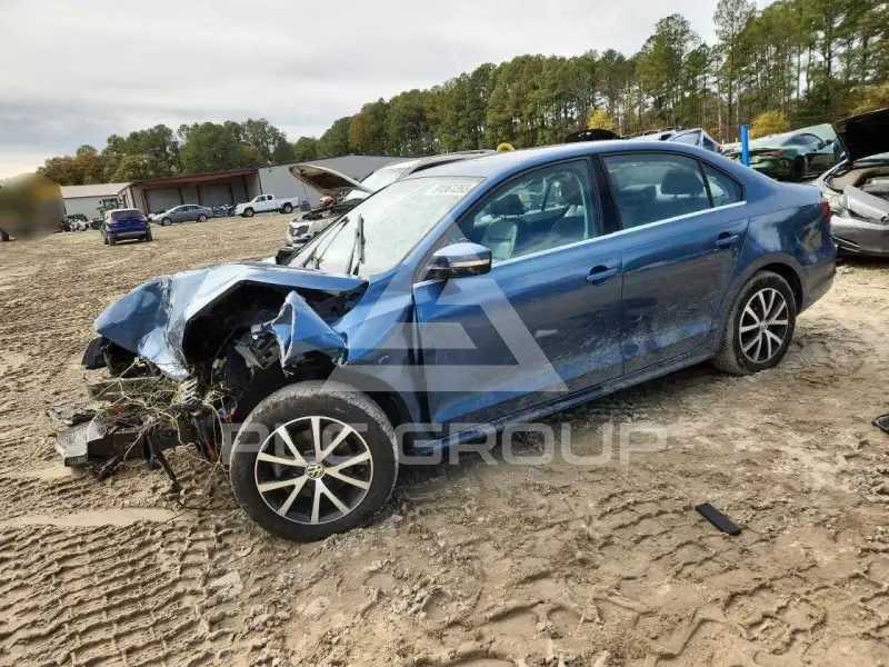 2017 Volkswagen Jetta фото