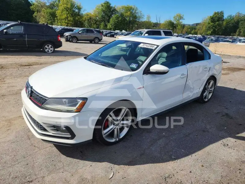 2017 Volkswagen Jetta фото