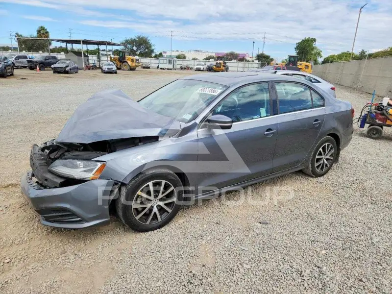 2017 Volkswagen Jetta фото