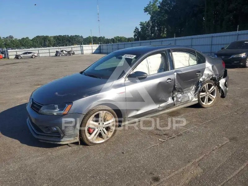 2017 Volkswagen Jetta фото