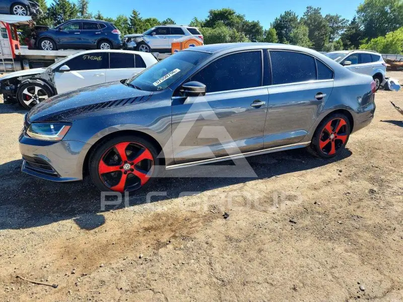 2017 Volkswagen Jetta фото