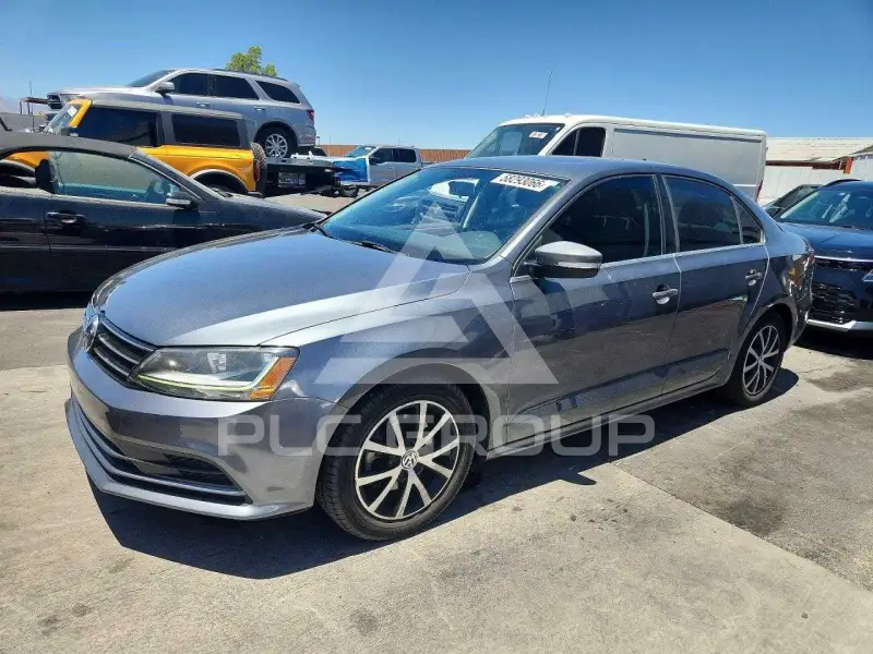 2017 Volkswagen Jetta фото