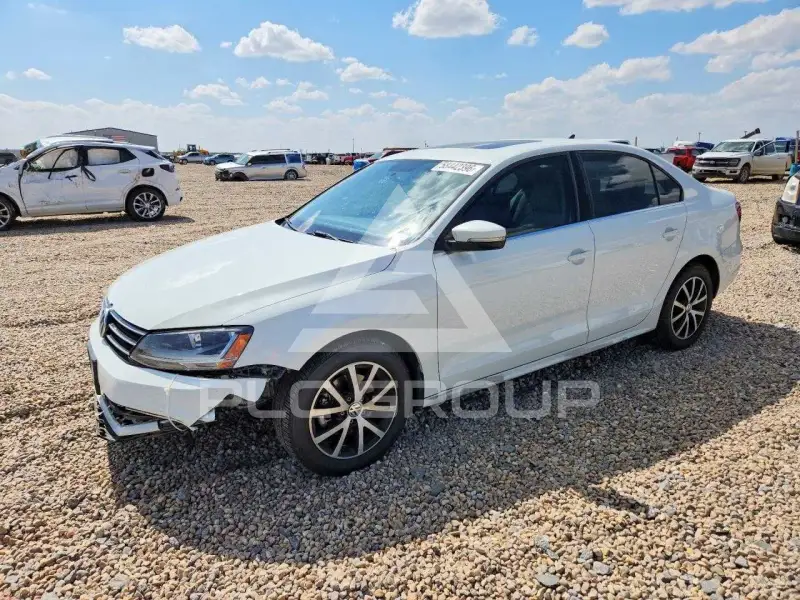 2017 Volkswagen Jetta фото