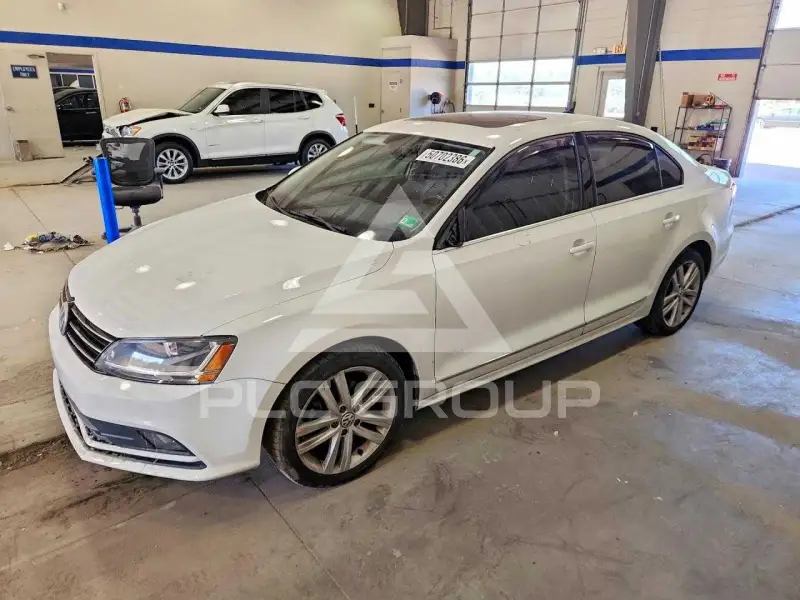2017 Volkswagen Jetta photo