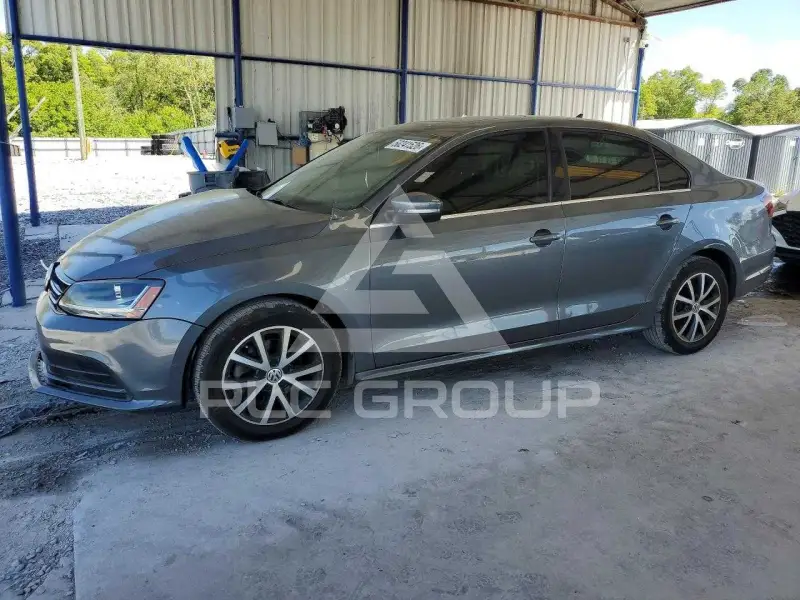 2017 Volkswagen Jetta фото