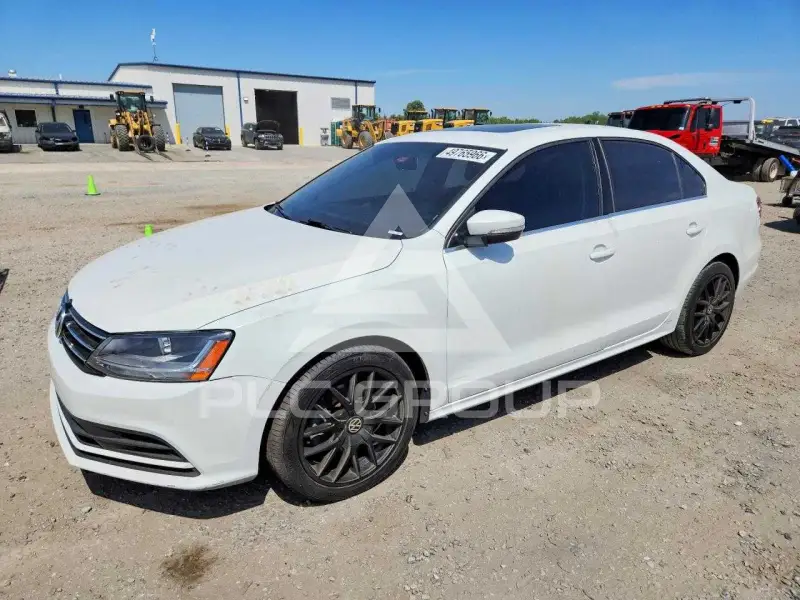 2017 Volkswagen Jetta фото
