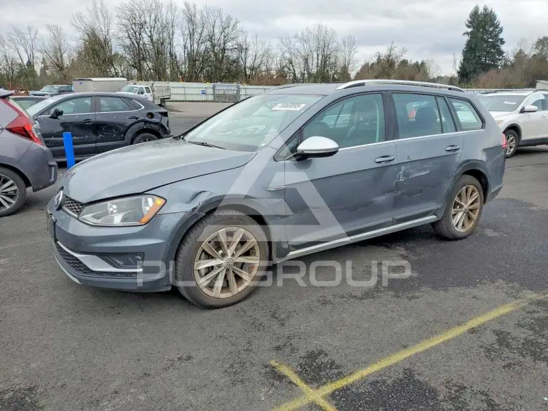 2017 Volkswagen GOLF фото