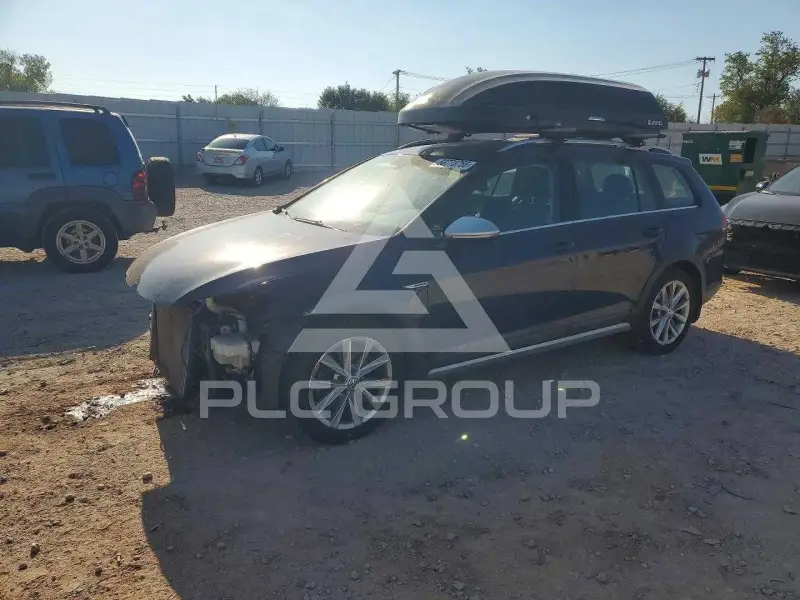2017 Volkswagen GOLF фото