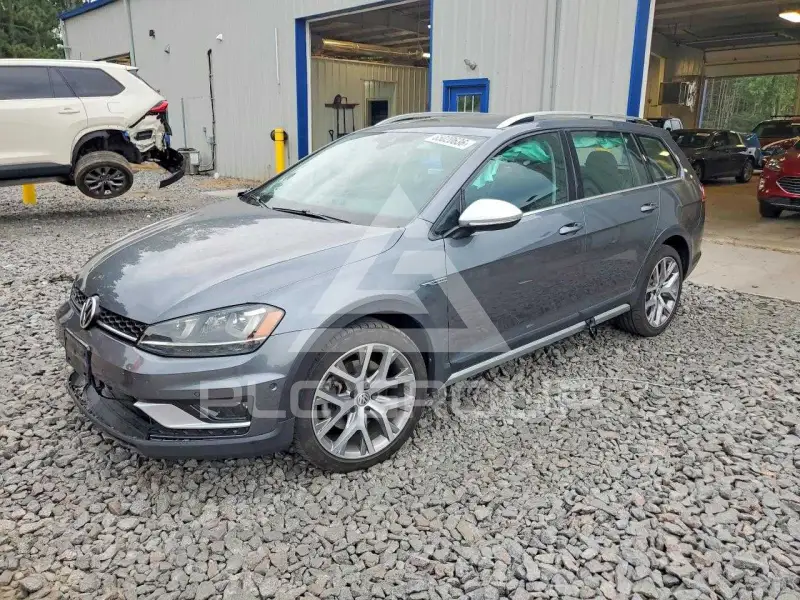 2017 Volkswagen GOLF фото