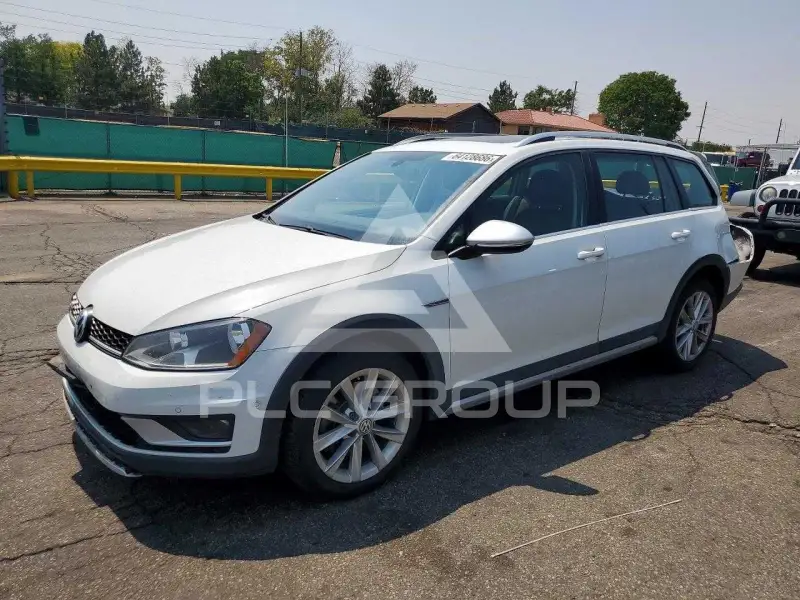 2017 Volkswagen GOLF фото