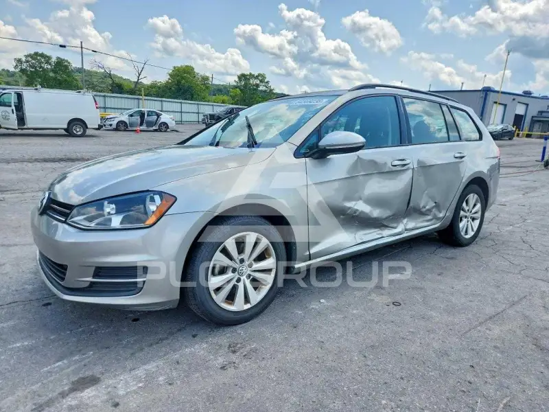 2017 Volkswagen GOLF фото