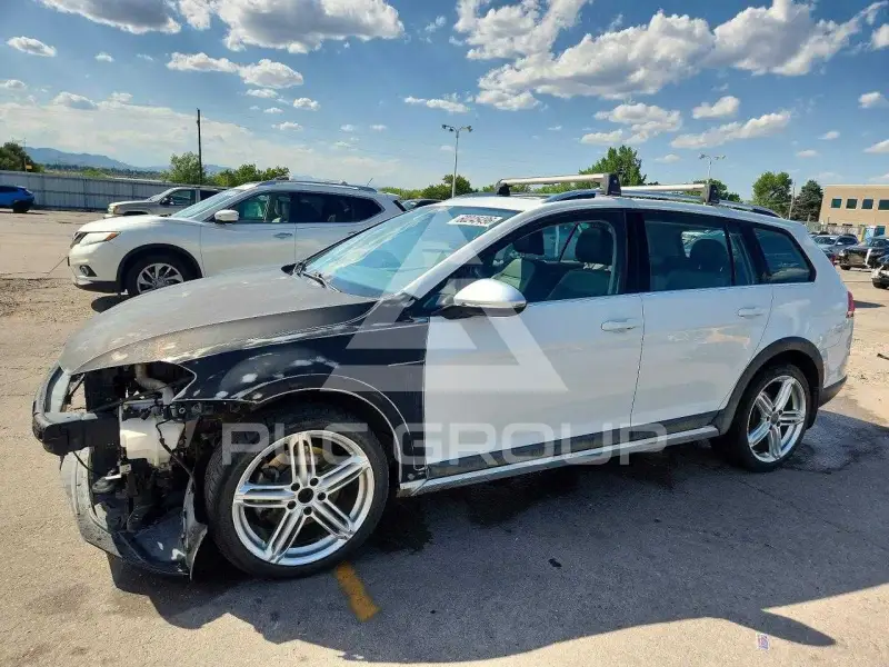 2017 Volkswagen GOLF photo