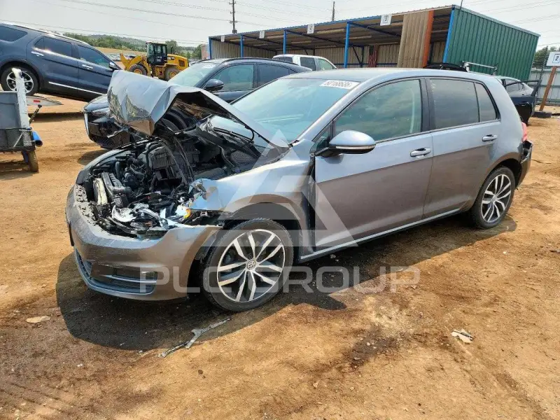 2017 Volkswagen GOLF photo