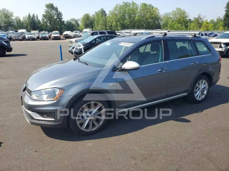 2017 Volkswagen GOLF фото