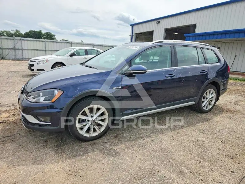 2017 Volkswagen GOLF фото
