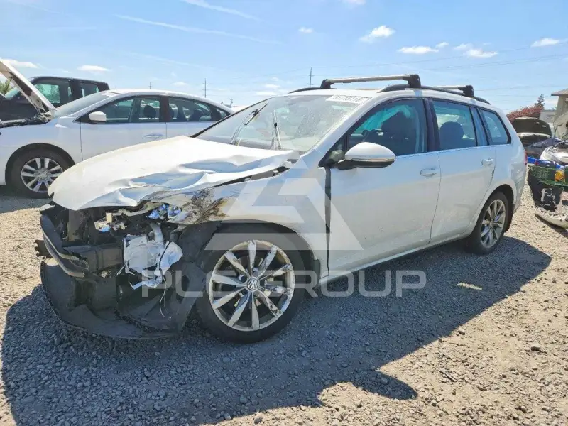 2017 Volkswagen GOLF фото