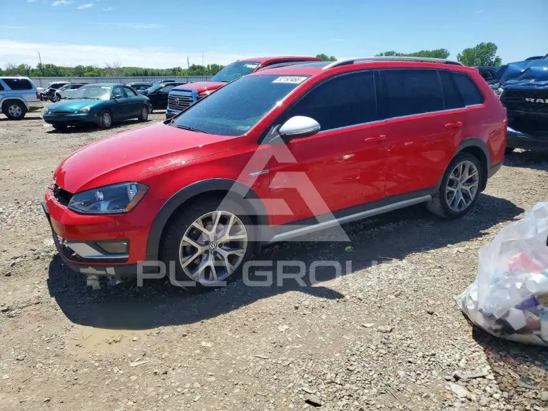 2017 Volkswagen GOLF фото