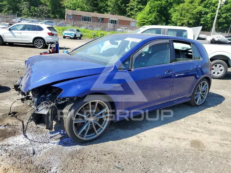 2017 Volkswagen GOLF фото