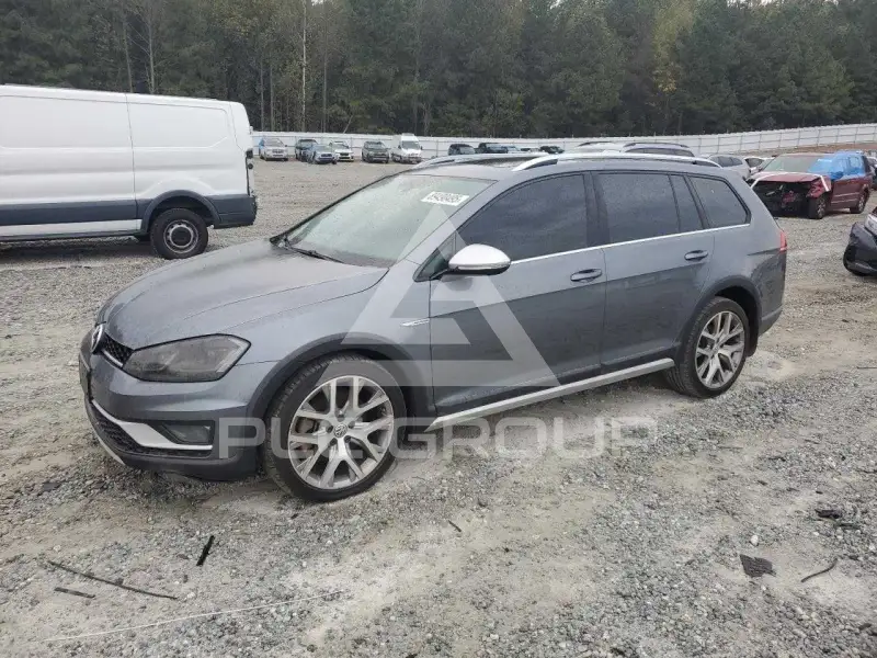 2017 Volkswagen GOLF фото