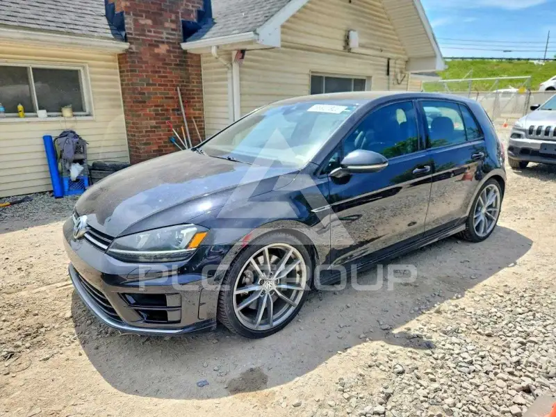 2017 Volkswagen GOLF photo