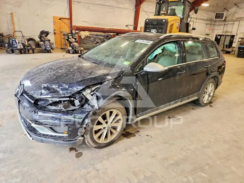 2017 Volkswagen GOLF фото