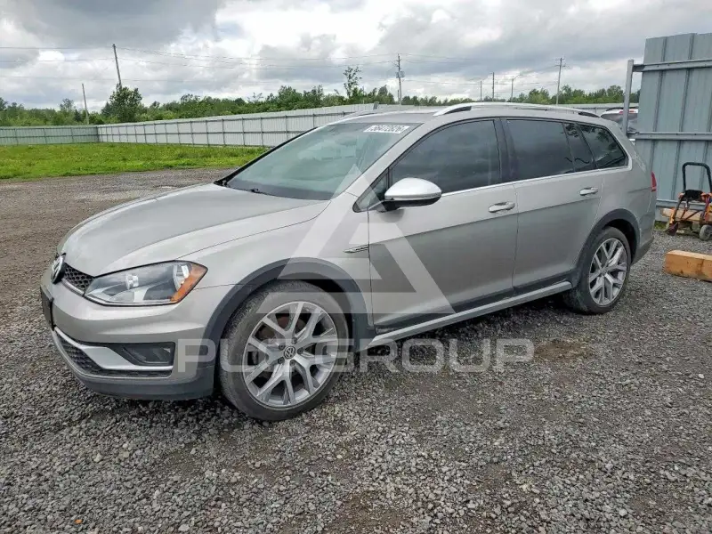 2017 Volkswagen GOLF photo
