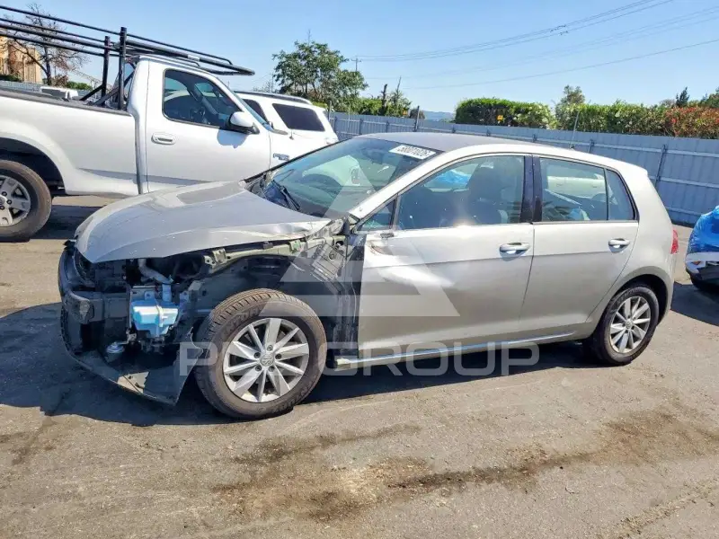 2017 Volkswagen GOLF photo