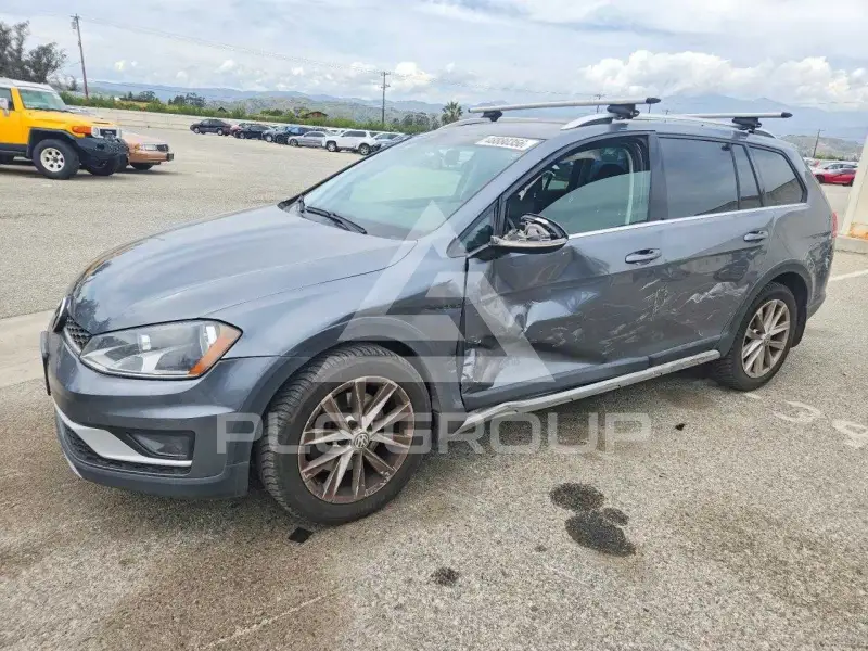 2017 Volkswagen GOLF фото