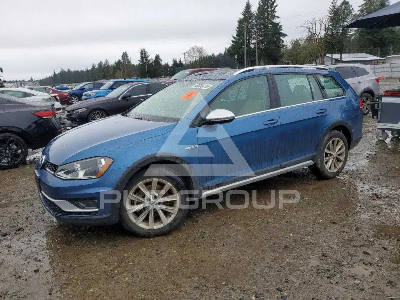 2017 Volkswagen GOLF фото