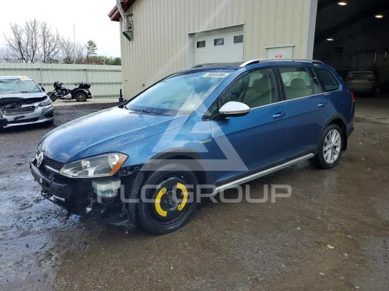 2017 Volkswagen GOLF photo