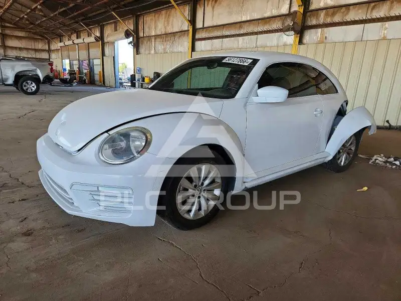 2017 Volkswagen BEETLE фото