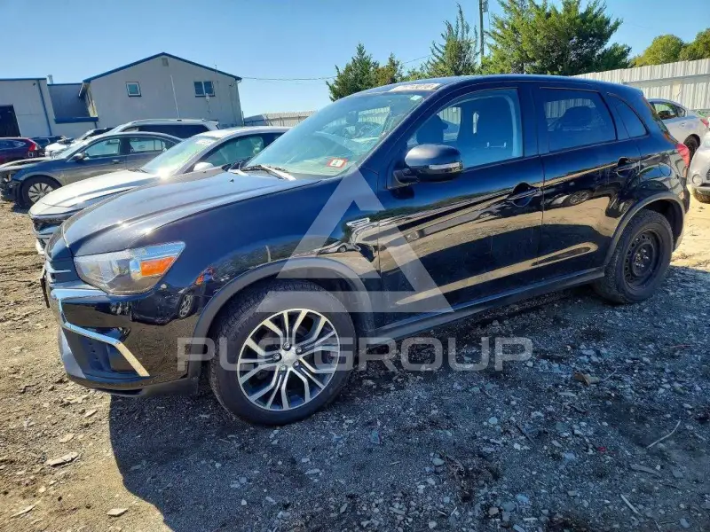 2018 Mitsubishi OUTLANDER photo