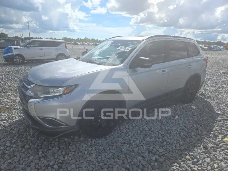 2018 Mitsubishi OUTLANDER photo