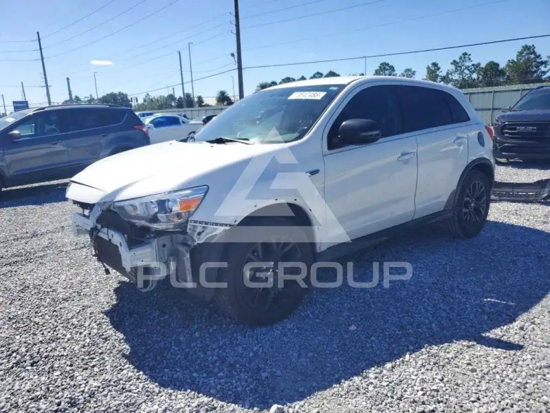 2018 Mitsubishi OUTLANDER фото