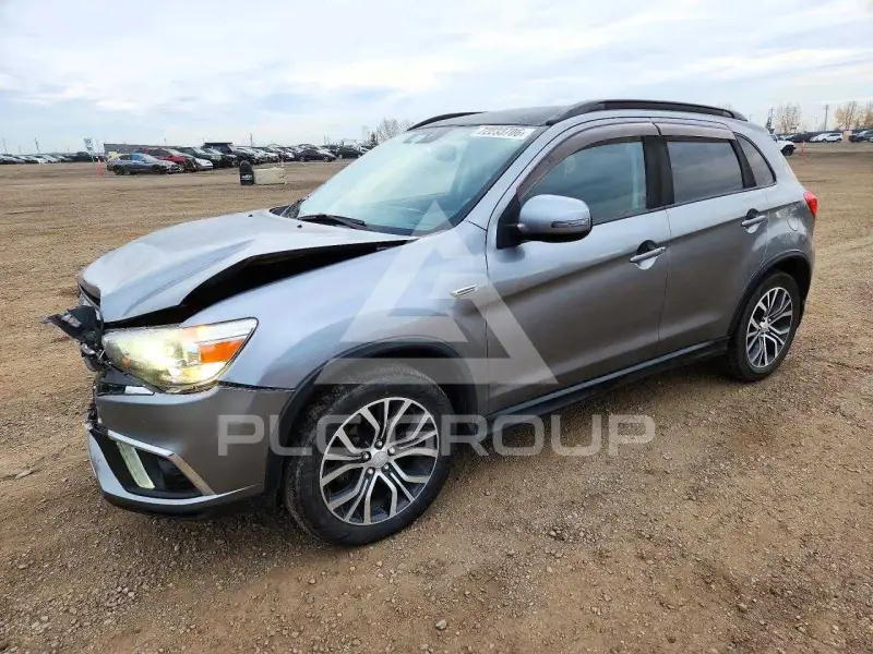 2018 Mitsubishi OUTLANDER photo