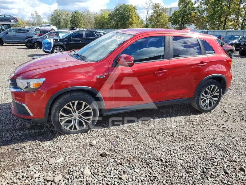 2018 Mitsubishi OUTLANDER photo