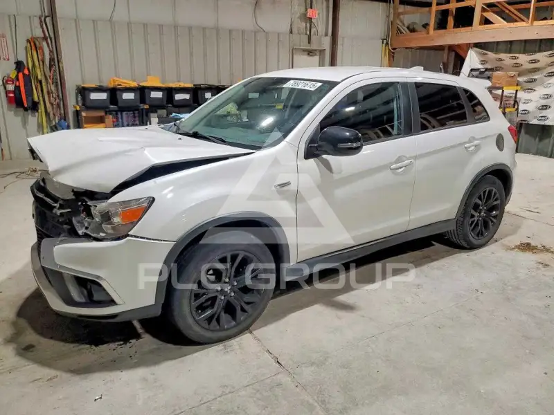 2018 Mitsubishi OUTLANDER фото