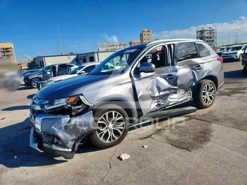 2018 Mitsubishi OUTLANDER photo