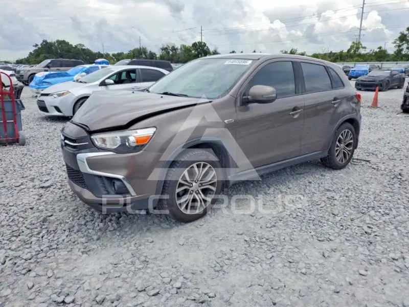 2018 Mitsubishi OUTLANDER photo