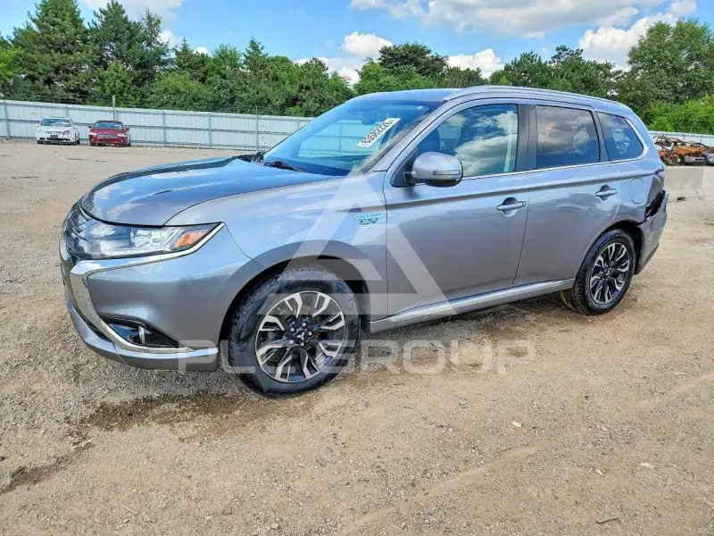 2018 Mitsubishi OUTLANDER фото