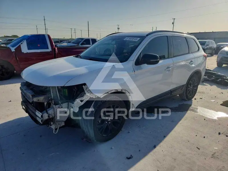 2018 Mitsubishi OUTLANDER фото