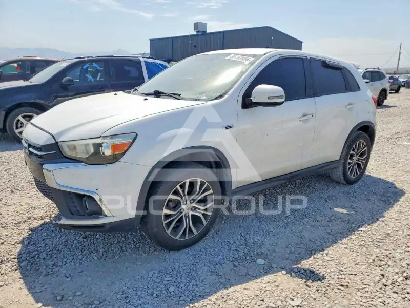 2018 Mitsubishi OUTLANDER фото