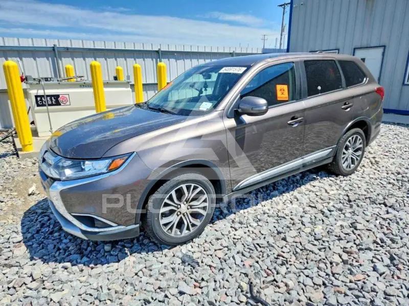 2018 Mitsubishi OUTLANDER photo