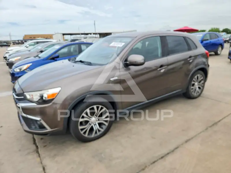2018 Mitsubishi OUTLANDER photo
