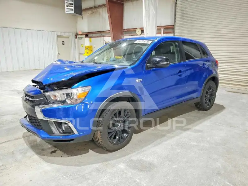2018 Mitsubishi OUTLANDER photo