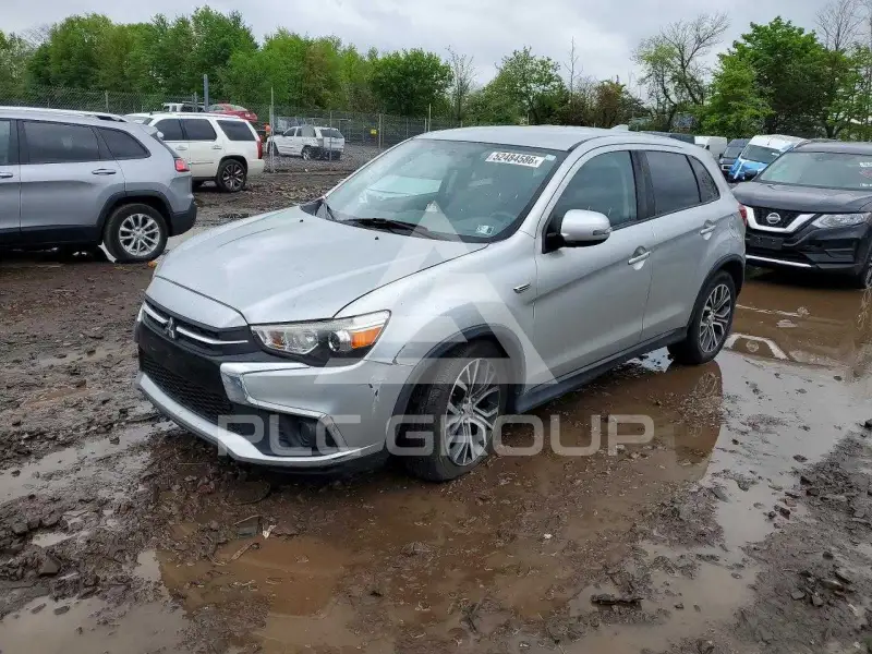 2018 Mitsubishi OUTLANDER photo