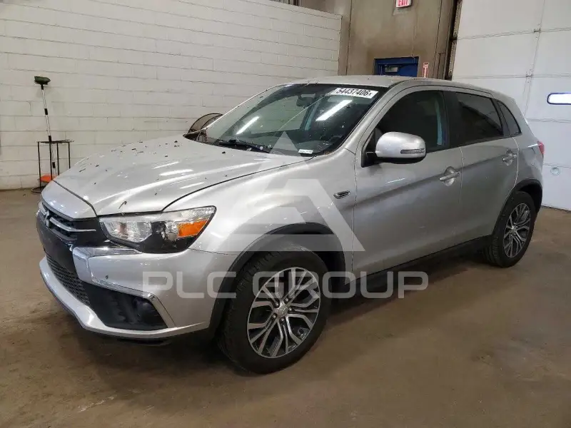 2018 Mitsubishi OUTLANDER фото