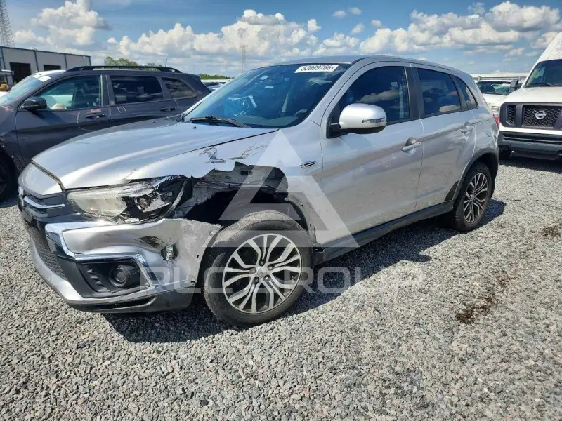 2018 Mitsubishi OUTLANDER photo