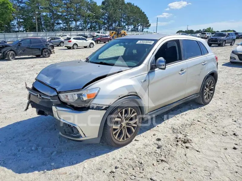 2018 Mitsubishi OUTLANDER фото